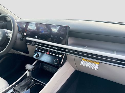 New 2026 Hyundai Tucson SEL FWD image 22