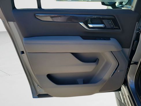 New 2026 GMC Yukon XL Elevation image 44