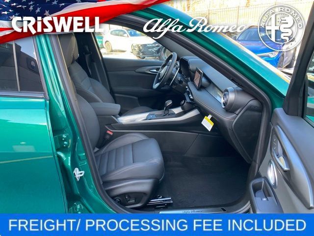 New 2025 Alfa Romeo Tonale w/ Premium Package AWD/4WD image 36