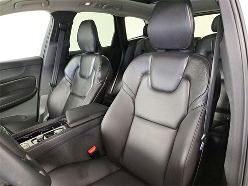 Used 2023 Volvo XC60 B5 Plus w/ Climate Package image 20