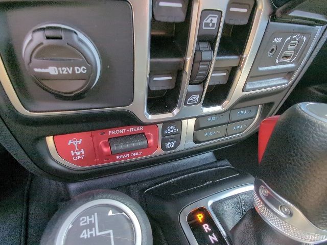 Used 2026 Jeep Wrangler Unlimited Rubicon AWD/4WD image 17