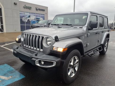 Used 2021 Jeep Wrangler Unlimited Sahara AWD/4WD image 8