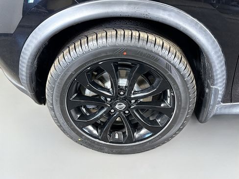 Used 2017 Nissan Juke SV image 38