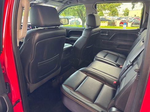 Used 2015 GMC Sierra 1500 SLT w/ SLT Crew Cab Value Package image 19