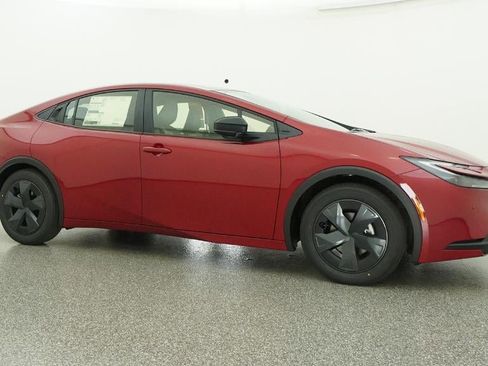 New 2026 Toyota Prius LE image 28