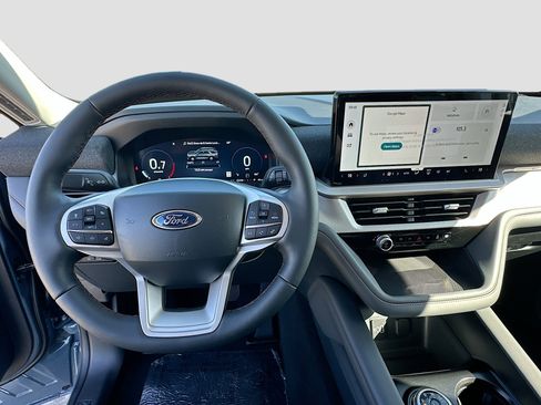 New 2026 Ford Explorer Active image 7