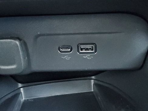 Used 2024 Chevrolet Trax ACTIV w/ Sunroof Package image 25