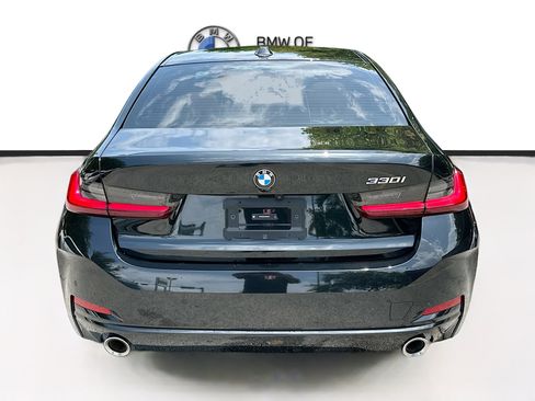 Used 2025 BMW 330i Sedan w/ M Sport Package RWD image 6
