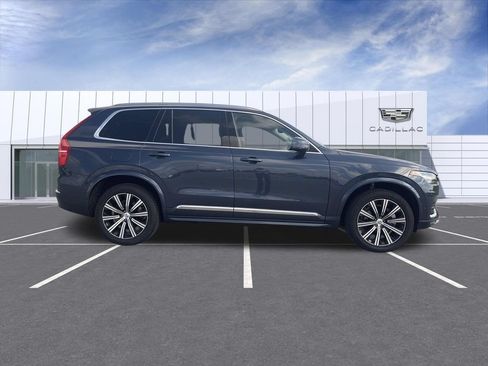 Used 2024 Volvo XC90 B6 Plus AWD/4WD image 9