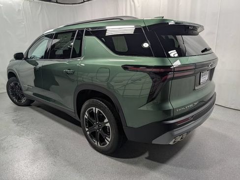 New 2027 Chevrolet Traverse LT w/ Sun and Wheel Package AWD/4WD image 6