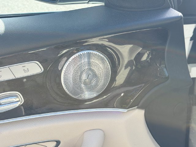 Used 2017 Mercedes-Benz E 300 image 22