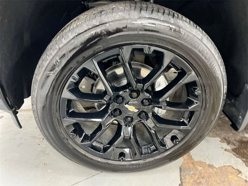 New 2025 Chevrolet Silverado 1500 High Country w/ Midnight Edition image 28