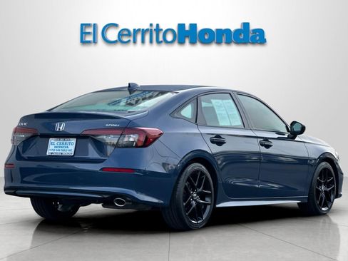 Used 2025 Honda Civic Sport image 3