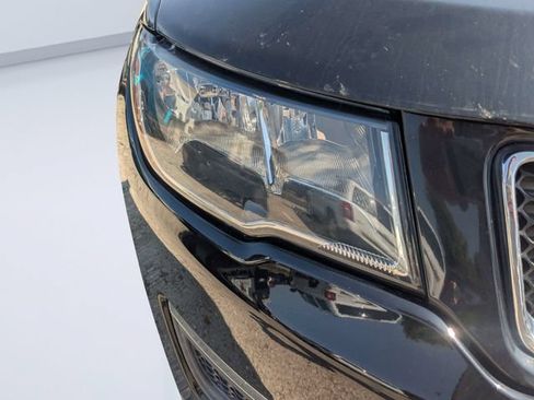 Used 2018 Jeep Compass Sport FWD image 9