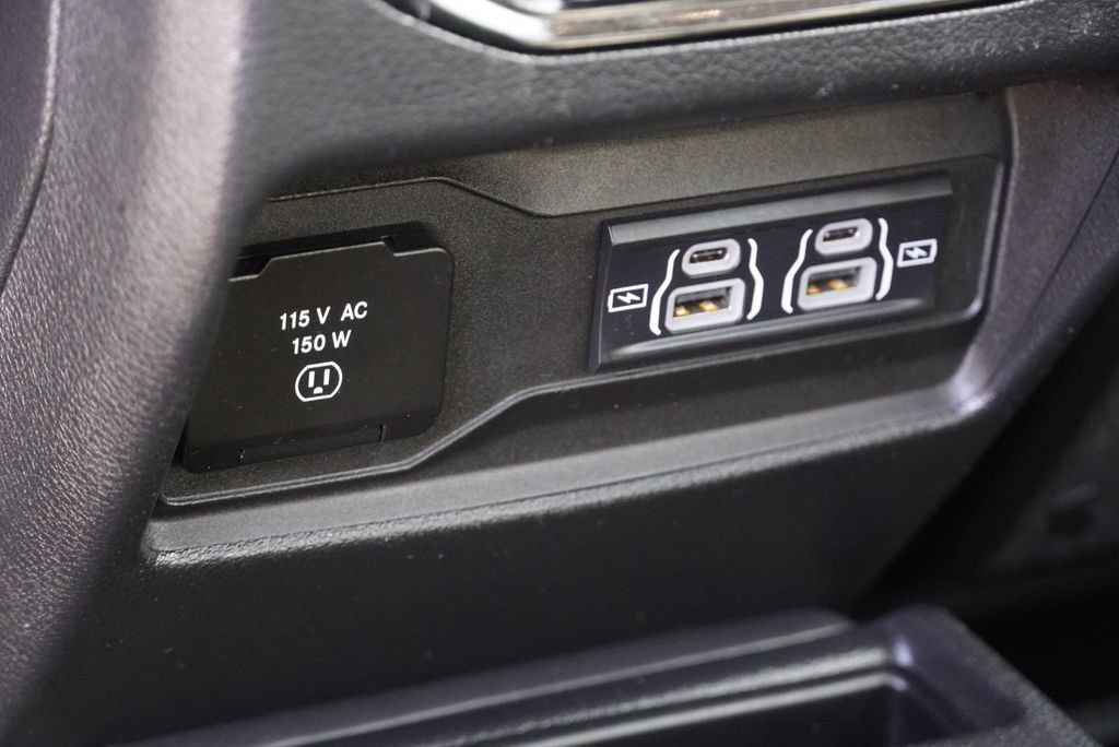 Used 2022 Jeep Grand Cherokee L Limited AWD/4WD image 19