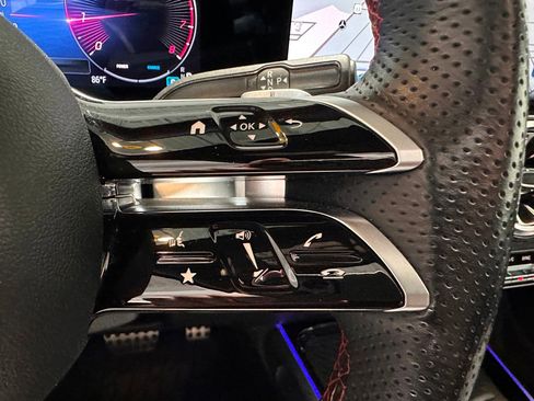 Certified 2024 Mercedes-Benz GLB 250 4MATIC image 19