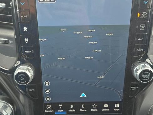 Used 2022 RAM 1500 Limited w/ Body Color Bumper Group image 27