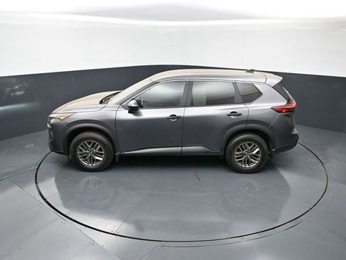 Used 2025 Nissan Rogue S FWD image 17
