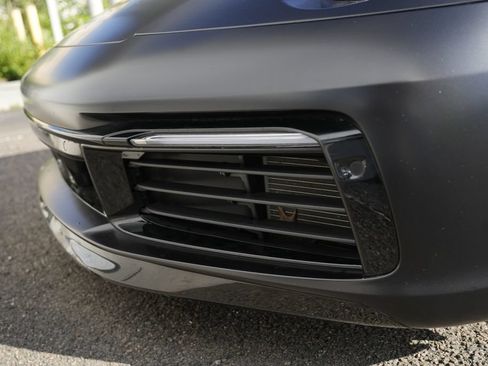 Used 2020 Porsche 911 Carrera 4S AWD/4WD image 39