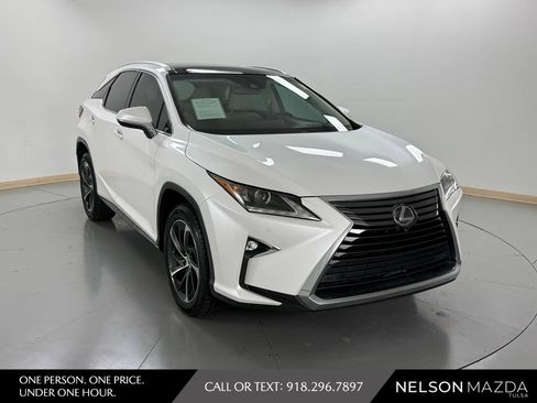 Used 2016 Lexus RX 350 FWD w/ Luxury Package image 4