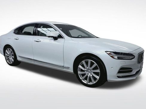 Used 2017 Volvo S90 T6 Inscription w/ Vision Package image 19