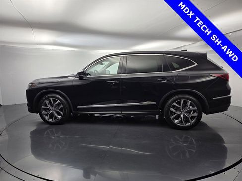 Used 2024 Acura MDX SH-AWD w/ Technology Package image 10