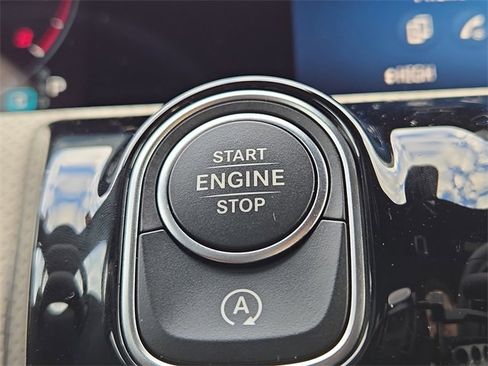 New 2025 Mercedes-Benz CLA 250 4MATIC image 11