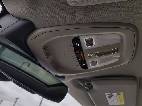 Certified 2024 Volvo XC90 T8 Plus w/ Protection Package Premier image 26