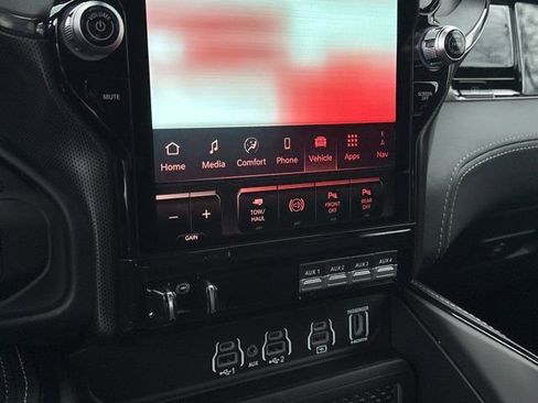 New 2026 RAM 2500 Limited image 33