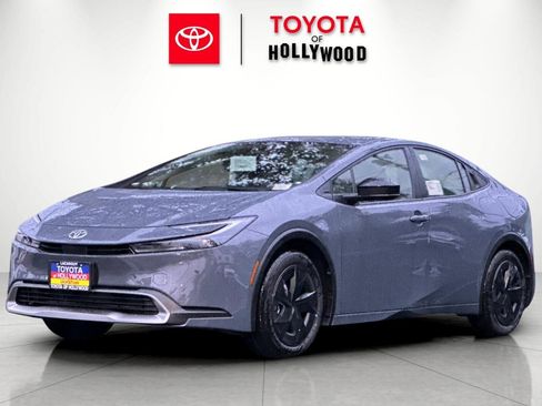 New 2026 Toyota Prius Plug-In Hybrid image 7