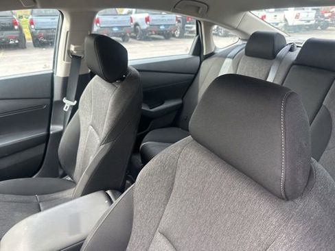 Certified 2023 Honda Accord LX image 9