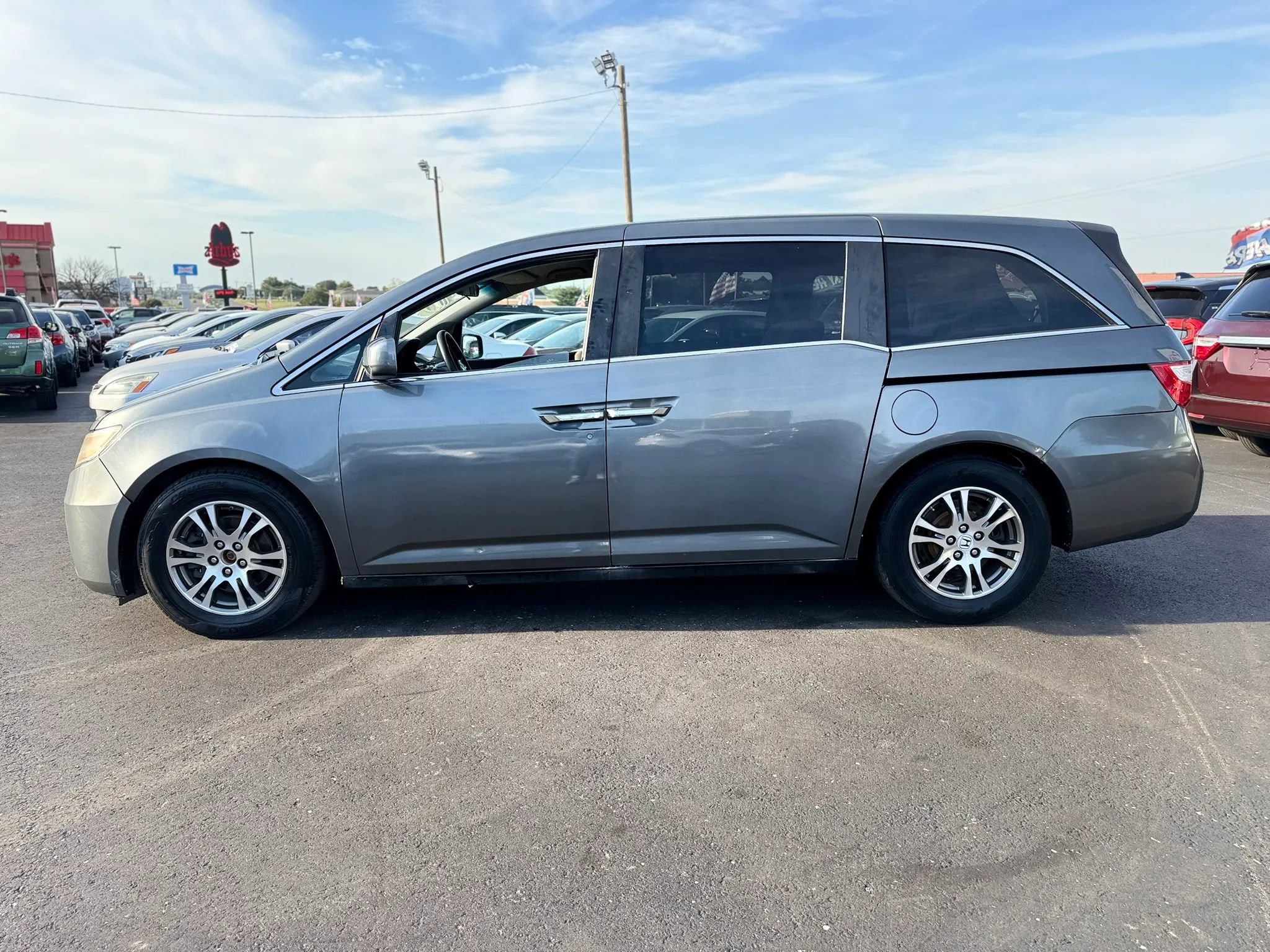 Used 2013 Honda Odyssey EX image 10