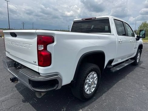 Used 2024 Chevrolet Silverado 2500 LT AWD/4WD image 4