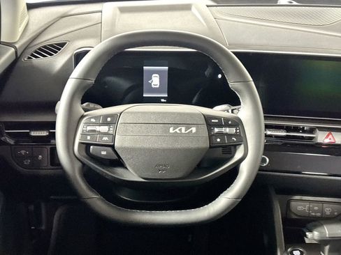 New 2026 Kia Sportage EX FWD image 13