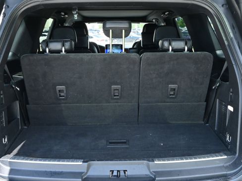 Used 2019 Lincoln Navigator Reserve AWD/4WD image 36
