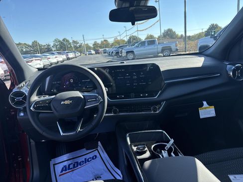 New 2026 Chevrolet Equinox LT image 10