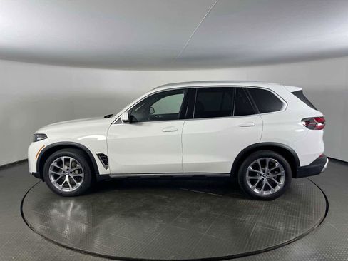 Certified 2024 BMW X5 xDrive40i w/ Parking Assistance Package image 6