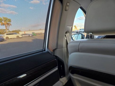 Used 2020 BMW 740i w/ Premium Package image 44