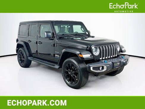 Used 2023 Jeep Wrangler Unlimited Sahara w/ Cold Weather Group AWD/4WD image 1