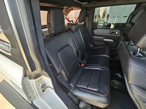 Used 2021 Ford Bronco Badlands image 28