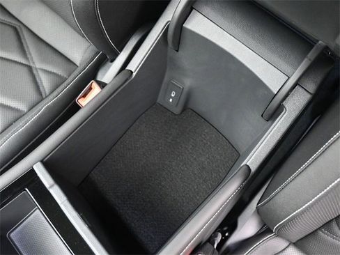 New 2026 Volkswagen Atlas SE image 18