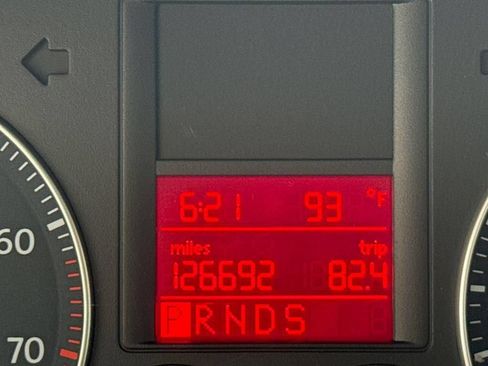 Used 2009 Volkswagen Jetta S FWD image 25