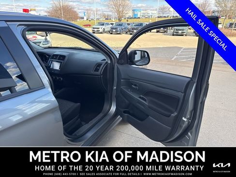 Used 2025 Mitsubishi Outlander Sport ES AWD/4WD image 34