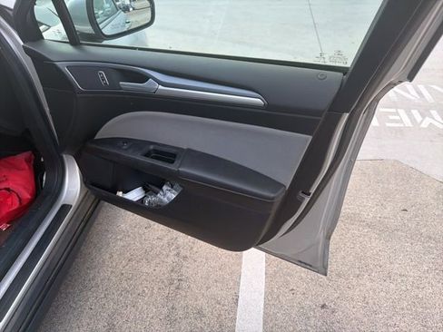 Used 2014 Ford Fusion S image 13