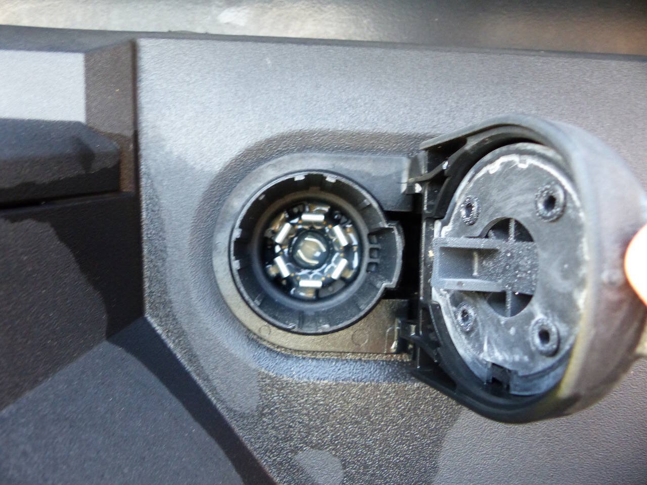 Used 2022 Toyota Tundra SR5 AWD/4WD image 14