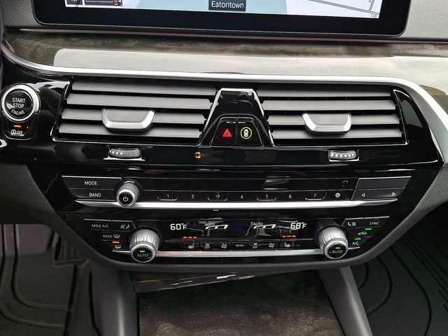 Used 2023 BMW 530i xDrive w/ Convenience Package AWD/4WD image 14