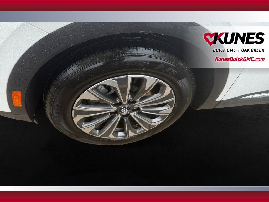 Used 2024 Buick Envision Preferred AWD/4WD image 13