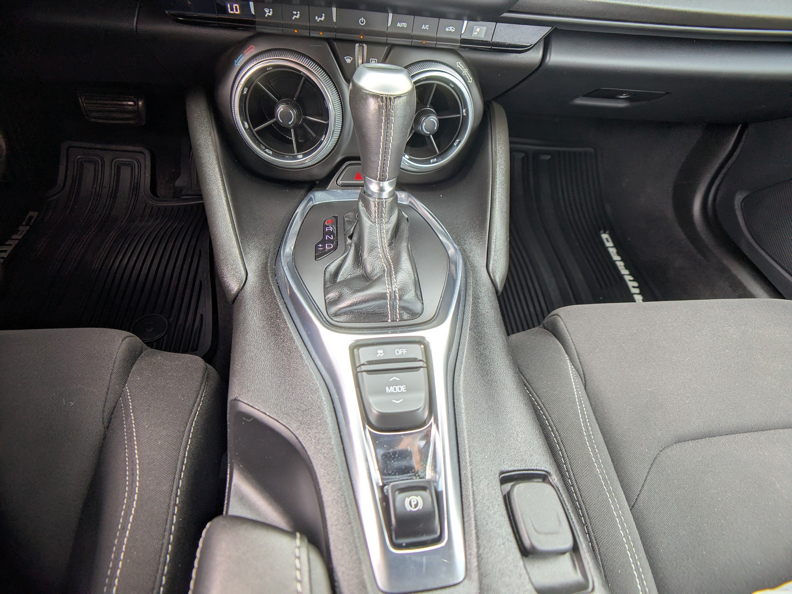 Used 2024 Chevrolet Camaro LT RWD image 21