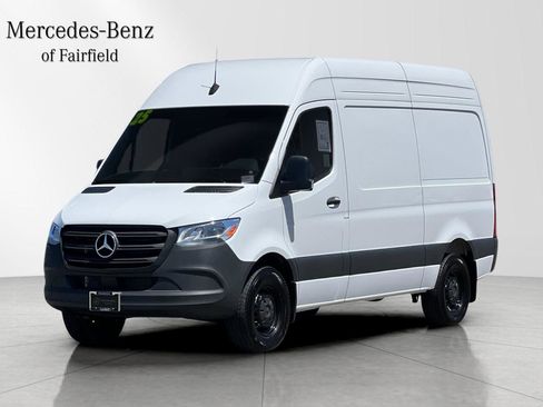 Used 2025 Mercedes-Benz Sprinter 2500 image 1