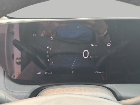 Used 2024 Buick Encore GX Sport Touring AWD/4WD image 2